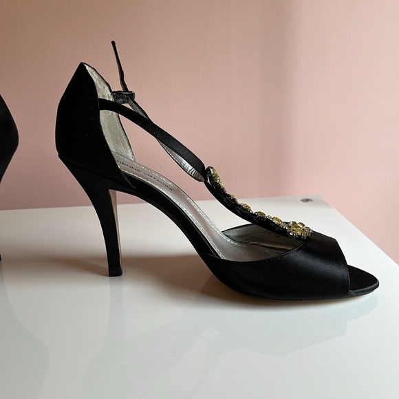 Black open heels - Picture 6 of 9